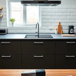 Dunstabzugshaube-richtig-anschliessen-Planung-Elektroanschluss-und-Installationsf